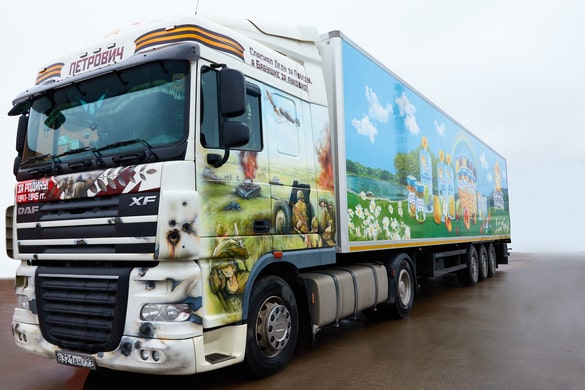 Уникальная фура памяти Победы  на фестивале TRUCKFEST
